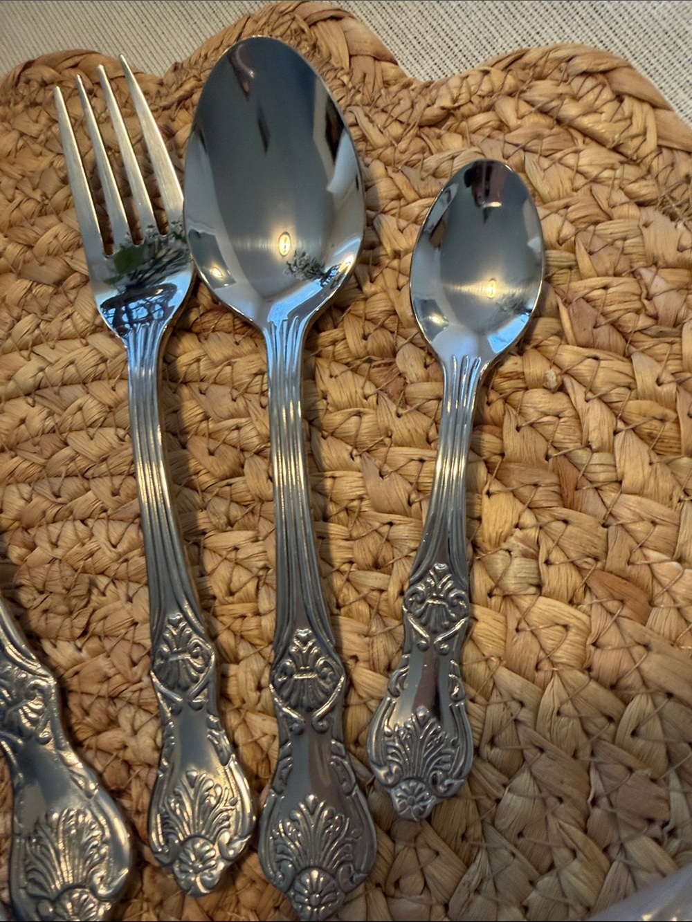 NWT ROYAL PRESTIGE Silver Stainless Steel Set - FIESTAClassic Dining Collection - Picture 3 of 4